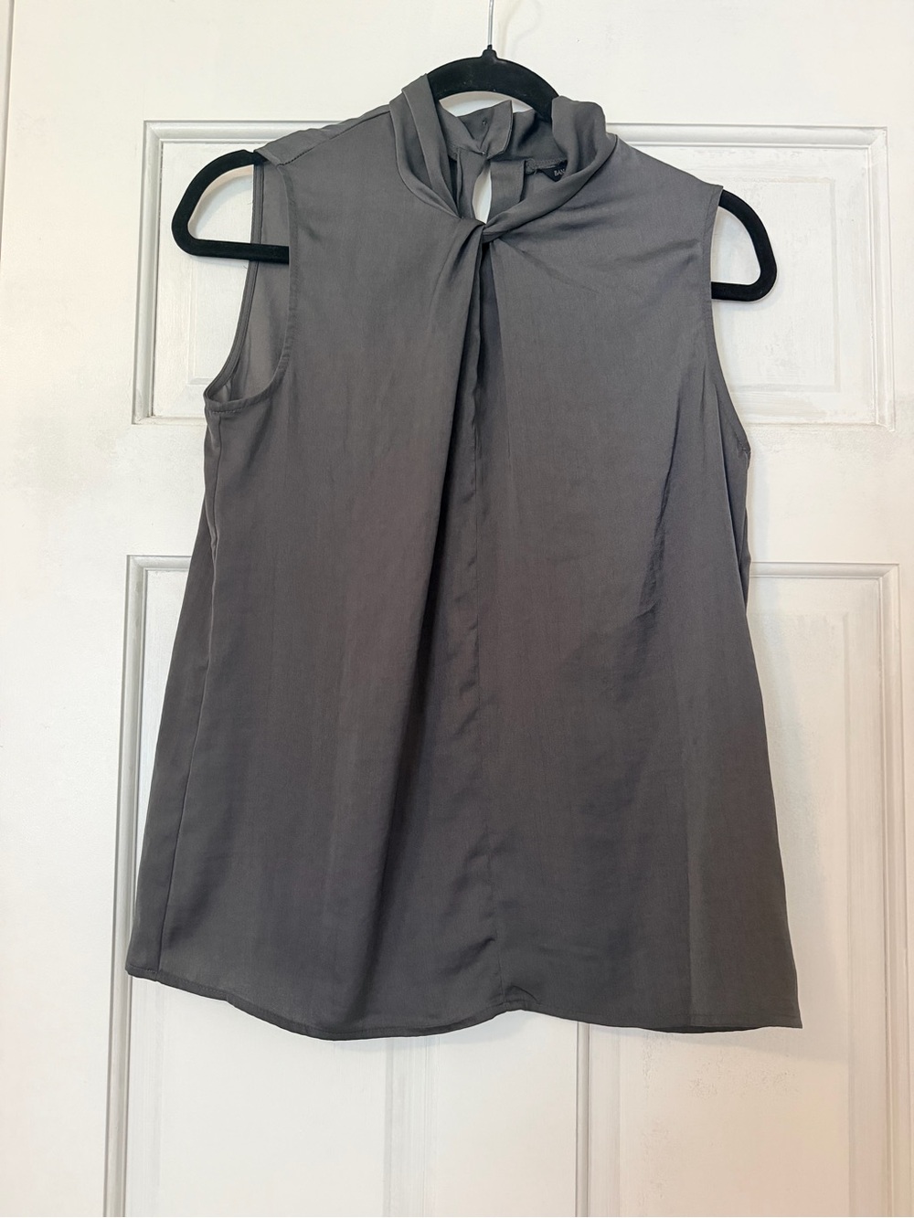 Banana Republic Sleeveless High-neck Satin Grey Blouse